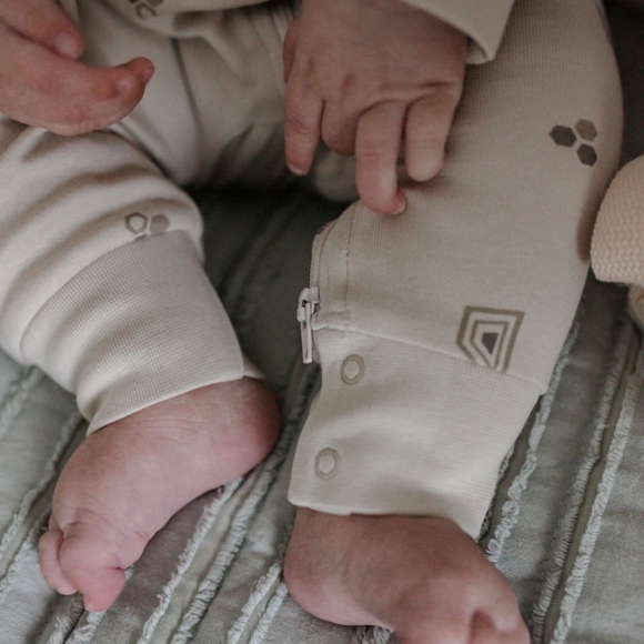 BÈBÈNCA ORGANICS - Mc'Cord Organic Romper - Shell Print - Picture 2 of 3